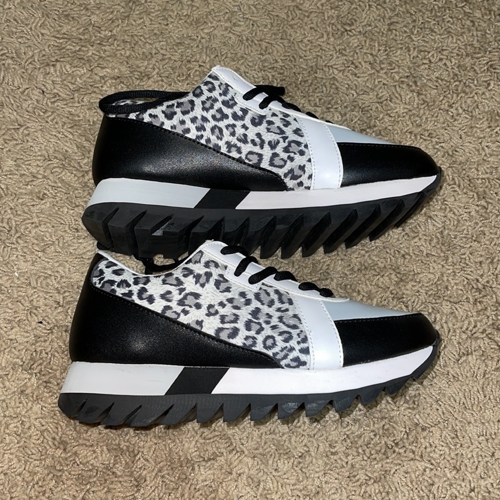 Not Rated Sneakers - Picture 2 of 5